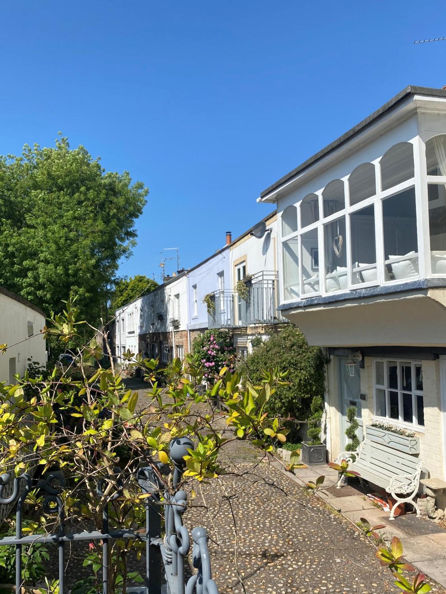 Prime Location! Detached Clifton Home With Parking Bristol Kültér fotó